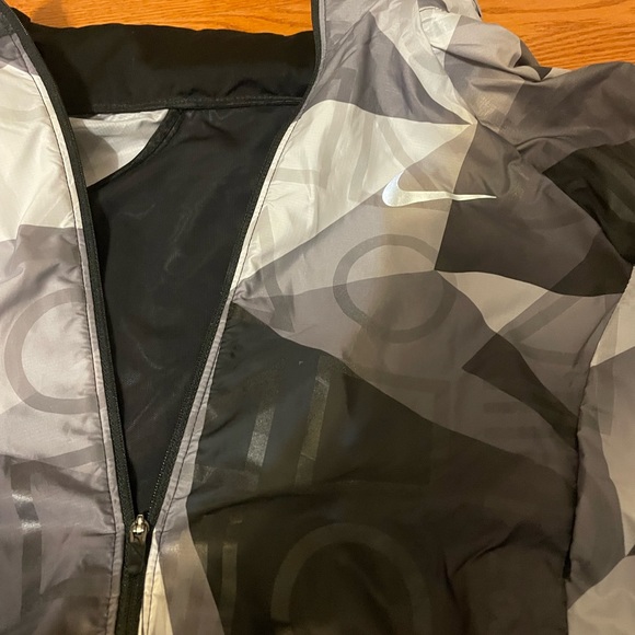 Nike running jacket - Picture 5 of 5